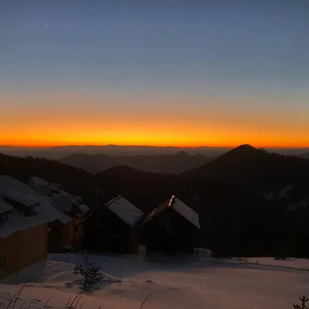 The Emperor Of The Forest 別荘