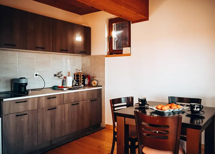 The Emperor Of The Forest 別荘